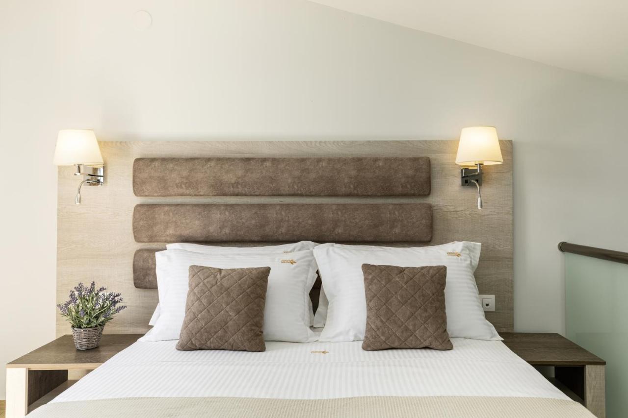 Aria Garden Suites Nikiti  Bagian luar foto