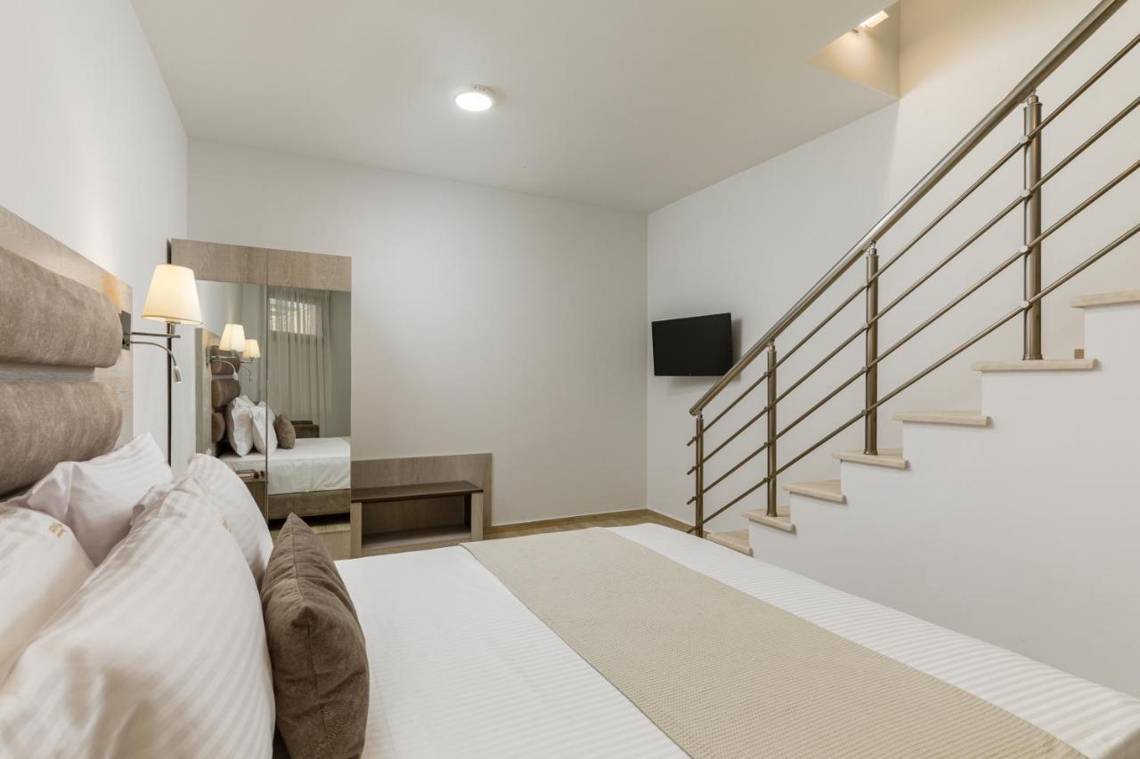 Aria Garden Suites Nikiti  Bagian luar foto