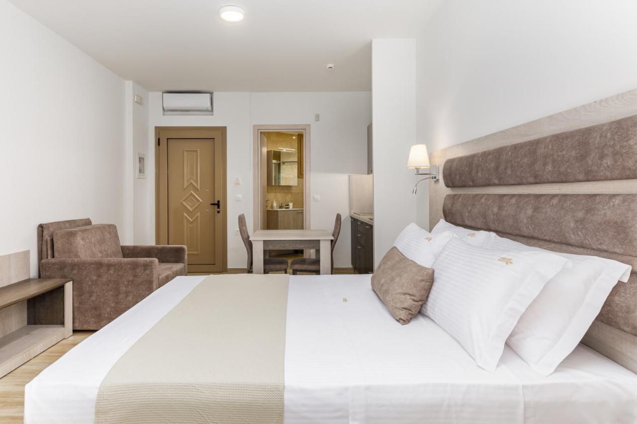 Aria Garden Suites Nikiti  Bagian luar foto