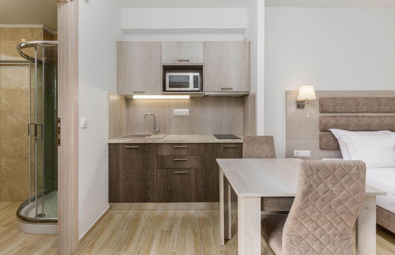Aria Garden Suites Nikiti  Bagian luar foto